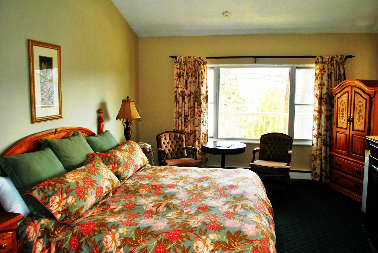 Inn At The Falls Bracebridge Exterior photo
